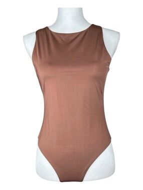 FRENCH TWIST Sleeveless Bodysuit in Color Nutmeg, Polyester & Spandex, Size M.